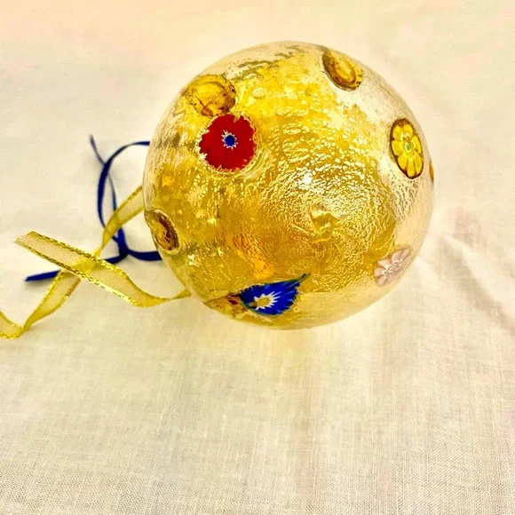 Murano Gold Ornament with Vibrant Accents - Picture 3 of 5